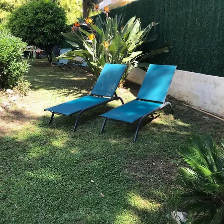 Rez De Jardin En Bord De Apartamento *