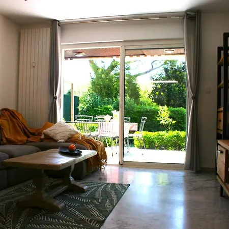 Rez De Jardin En Bord De Apartamento