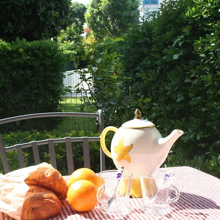 Lejlighed Rez De Jardin En Bord De *