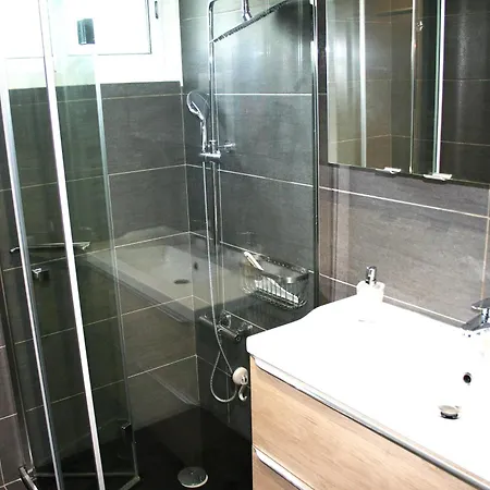 Rez De Jardin En Bord De Lejlighed