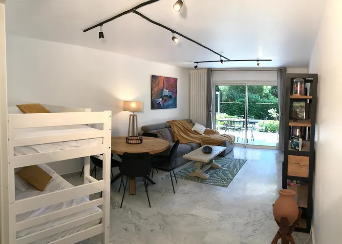 Rez De Jardin En Bord De * Cagnes-sur-Mer