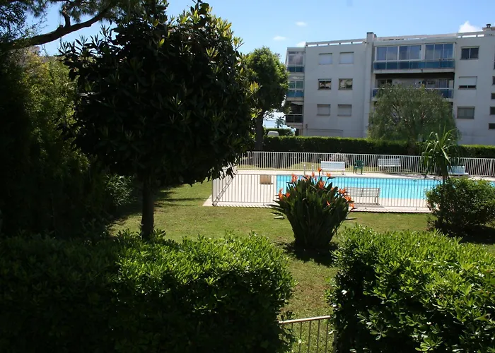 Rez De Jardin En Bord De * Cagnes-sur-Mer